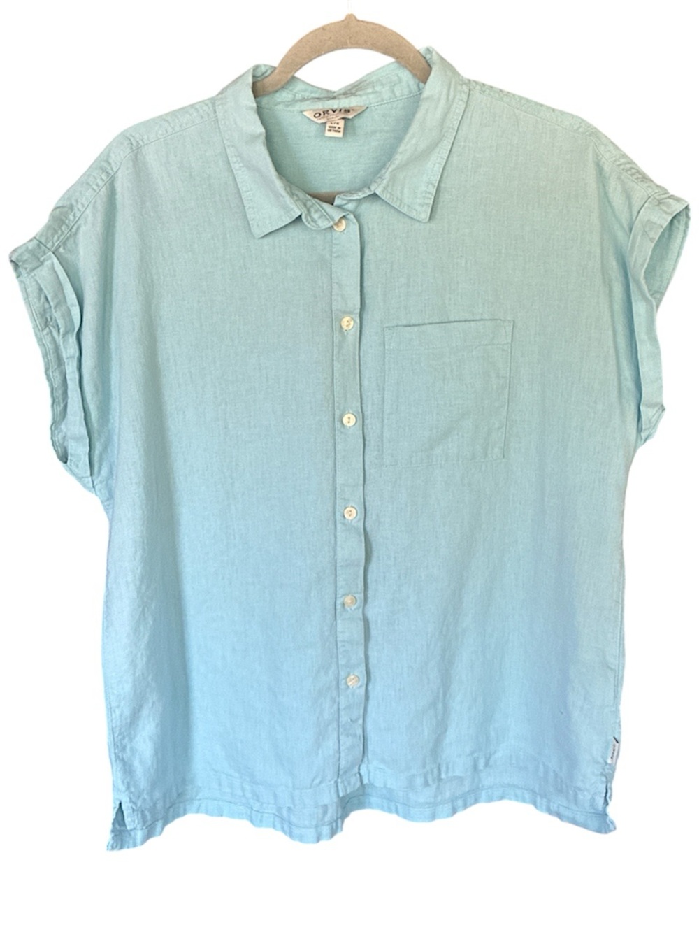 Orvis Women's Light Blue Short-Sleeve Button-Down Linen Shirt